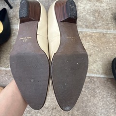 女性用パンプスの画像