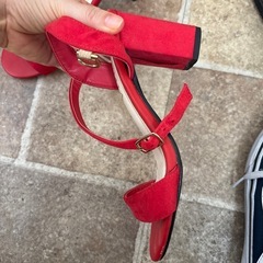 女性用サンダルの画像