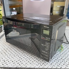 f●■アイリスオーヤマ・電子レンジ【IMB-FV1801】フラットテーブル　ブラック・50/60Hz 2022年製の画像