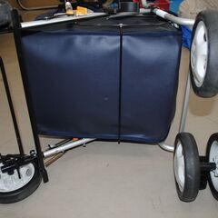 [1466J] 幸和製作所 Walking Stocky シルバーカー 花柄の画像