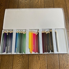 色鉛筆の画像