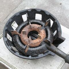 ジャンク扱い メーカー不明 鋳物コンロ② 都市ガス用 12A/13A 羽根あり 一重 下枠付き 引取時着火確認済み 厨房 業務用 札幌市 清田区 平岡の画像
