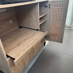 食器棚の画像