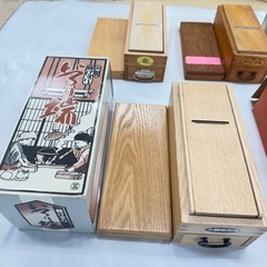 鰹節削り器 木製 7台セット｜かつお節削り/鰹節削り箱/台鉋/調理器具/料理道具/出汁/削り節/和食/日本料理/キッチン/職人道具/アンティーク風/ヴィンテージ/DIY・リメイク/撮影小物/ディスプレイ/コレクション/手工具/だし取り/料亭/家庭用/飲食店/木工/刃物研ぎ/研磨前提/レトロ/昭和/セット販売/早い者勝ち/手渡し可の画像