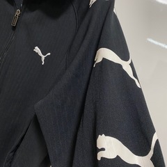 PUMAジャージSサイズの画像