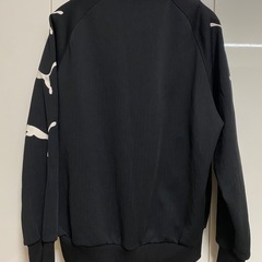 PUMAジャージSサイズの画像