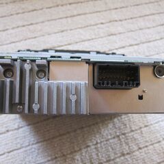 ０円 スズキ自動車純正 異形2DINＣＤプレーヤー/動作確認済み　自宅引取限定 !の画像