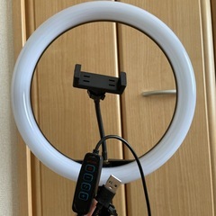 自撮り　撮影用　LEDライト付きスタンドの画像