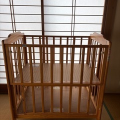 【差し上げます】ベビーベッド　カトージ　新生児〜2歳の画像