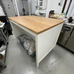 アイランドキッチン　飲食店　の画像