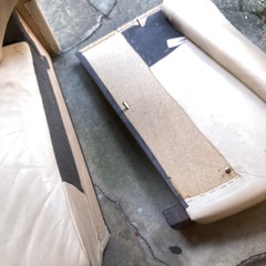カリモク 家具 3人掛け 本革 ソファ ベージュの画像