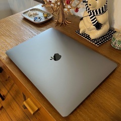 Apple Macbook Air M1 256GBの画像