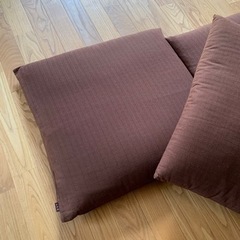 美品の座布団の画像