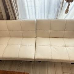 【美品】リクライニングソファベッド（4WAY／ホワイト）の画像