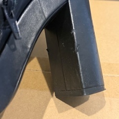 【ZARA】ブラックショートブーツ／スクエアトゥ・太ヒール（EUR38・24cm前後）の画像