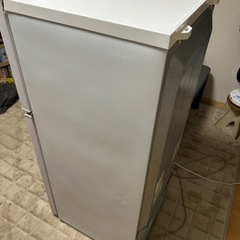 一人暮らし用冷蔵庫！無料で差し上げます！の画像