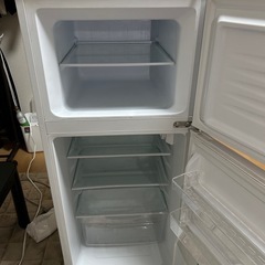 一人暮らし用冷蔵庫！無料で差し上げます！の画像