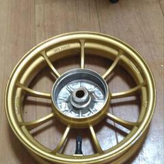 [うちの旦那シリーズ💁] スクーター部品🛵の画像