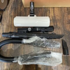 TOSHIBA 東芝 VC-MG910-R サイクロン式掃除機 2017年製の画像