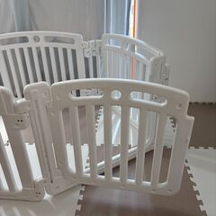 ベビーサークルの画像