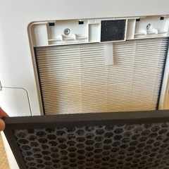 空気清浄機　SHARP KC-D70-Wの画像