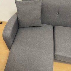 宮古島発送　グレー L字型ソファ 付属クッション付き
の画像