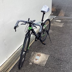 🚲春日市🚲ロードバイク🚲700c🚲黒色🚲緑色🚲ギア付き🚲新品🚲SX24I03615🚲No278の画像