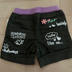 未使用品　130サイズ　ショートパンツの画像