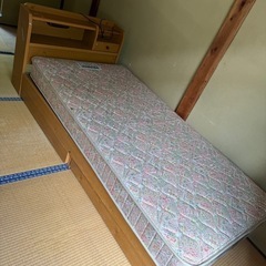 ベッド&ベッドマット　差し上げますの画像