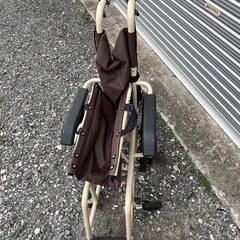 折り畳み 車椅子の画像