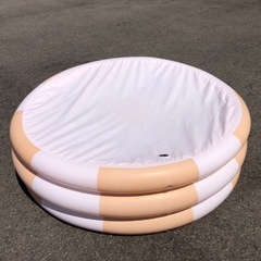 プールの画像