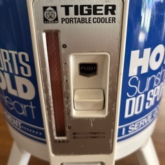 ポータブルクーラー　5.6ℓ　保温保冷両用　タイガー魔法瓶製の画像