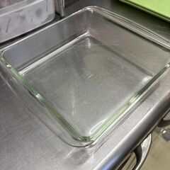 【中古】✨iwaki イワキ 耐熱ガラス ケーキ型 グラタン皿 角型 25.5×21×6cm ✨オーブンOK🍰の画像