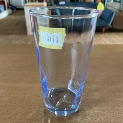レトログラス🥃 アダリアグラス ガラス製 綺麗な色味🪼 1点物❗️ 食器 日用品 ガラス食器 飲料用グラス 青 透明の画像