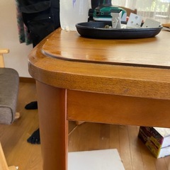 ダイニングテーブルの画像
