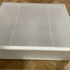 棚、衣装ケースの画像