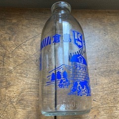 超レトロな北海道牛乳瓶　２本　ビンテージ・レア　詳しくは本文をご覧ください。の画像