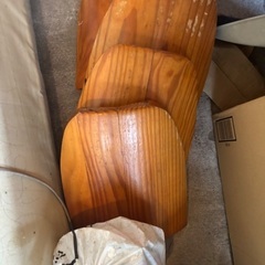 ダイニングテーブル直径140cmの画像