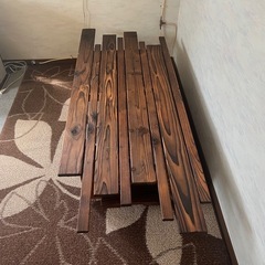 DIY木製テーブルの画像