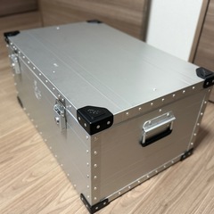 アルミ合金収納ボックスの画像