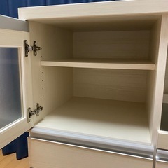 食器棚の画像