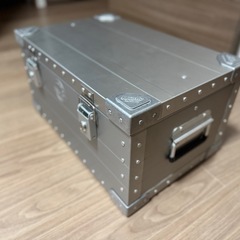 アルミ合金収納ボックスの画像