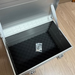 アルミ合金収納ボックスの画像