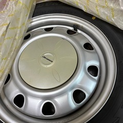 スタッドレスタイヤ DUNLOP 185/ 65R15の画像