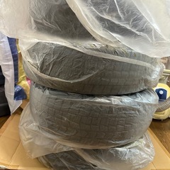 スタッドレスタイヤ DUNLOP 185/ 65R15の画像