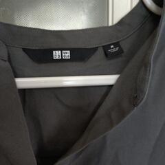 ユニクロ　レーヨンスキッパーブラウス　の画像
