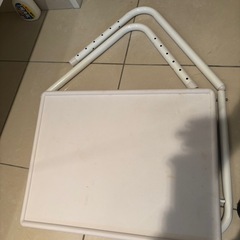 デスクワークに最適★組み立てテーブルの画像