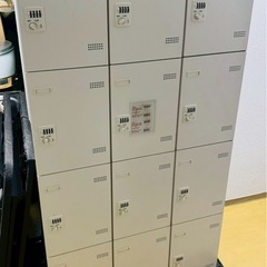 【美品】【定価135,000円】12人用ロッカーの画像