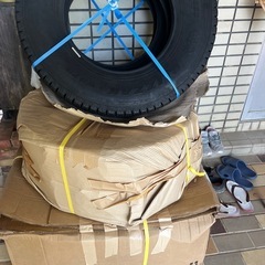 タイヤ未使用品185/85r16の画像