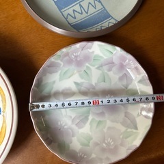お皿様々5点の画像